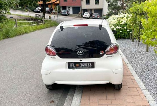 Trottoirs den Fussgängern. Danke!